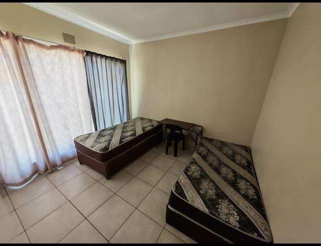 4 BEDROOM HOUSE FOR SALE IN VANDERBIJLPARK SE 6